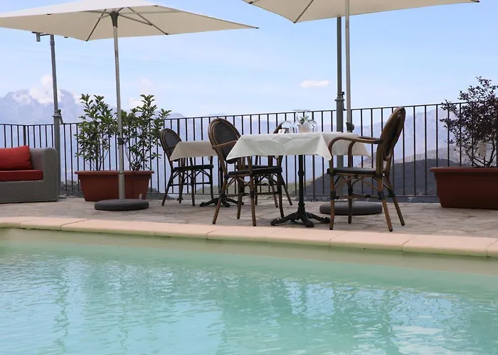 Casa Di Lucia Mi-hotel Hotel 4*