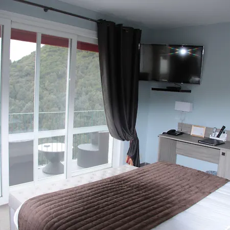 Casa Di Lucia Mi-hotel Hotel