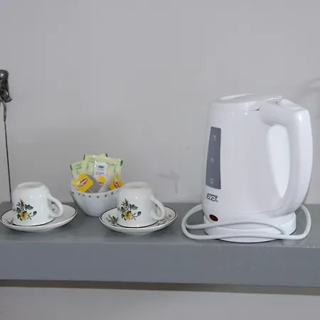 Casa Di Lucia Mi-hotel Hotel Mazzola