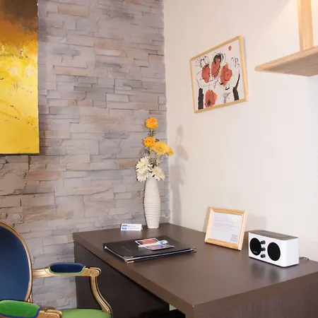 Hotel Casa Di Lucia Mi-hotel