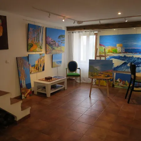 Casa Di Lucia Mi-hotel Hotel 4*