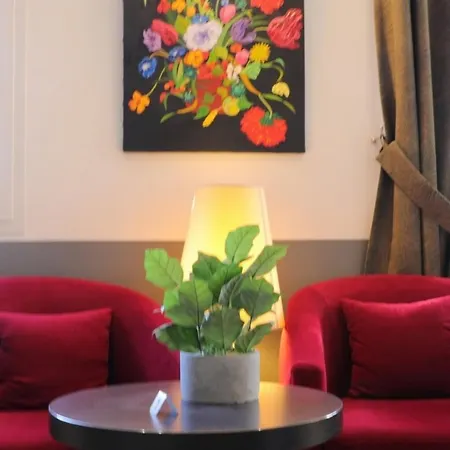 Hotell Casa Di Lucia Mi-hotel 4*